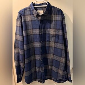 JC Penney St John’s Bay Blue/Gray Plaid Men's Shirt